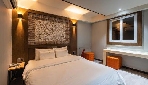Deluxe Double Room with Bath