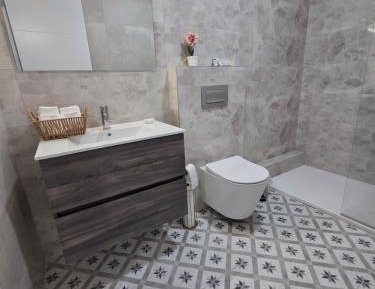 Deluxe One-Bedroom Apartment with City View
