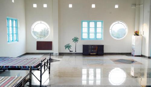 Mixed Dormitory Room