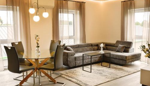 One-Bedroom Deluxe Apartment