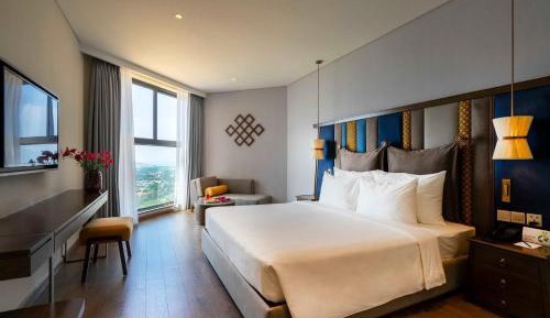 Deluxe Suite with Sea View