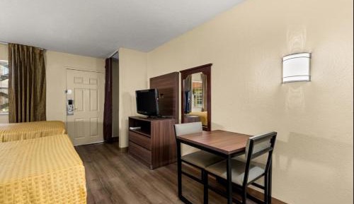 Double Room with Two Double Beds - Non-Smoking