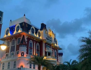 Standard Family Room