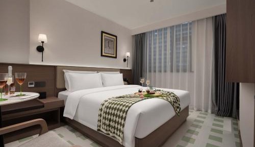 Queen Room