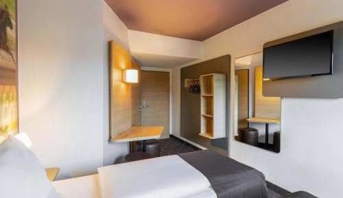 Twin Room - Non-Smoking