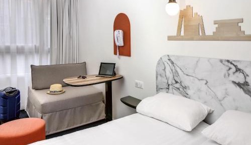 Superior Twin Room with Sofa Bed