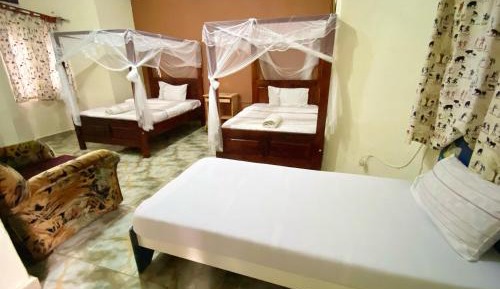 Twin Room with Private Bathroom