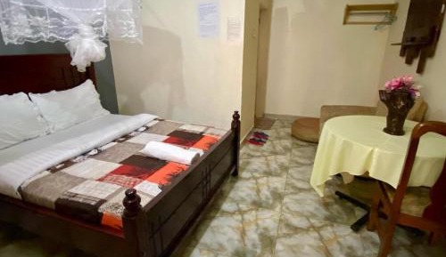Single Room with Private Bathroom