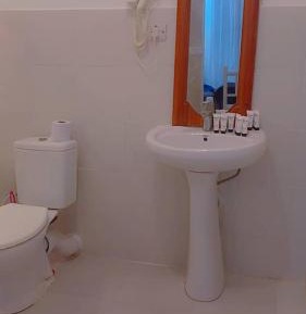 Room #1498492101