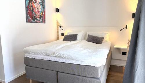 Deluxe Double Room with Shower