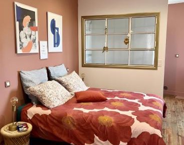 Standard Queen Room
