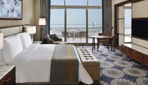 Family Room - Two Connecting Rooms, Lounge Access, Breakfast, Evening drinks and Canapés