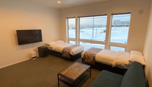 Twin Room with Private External Bathroom