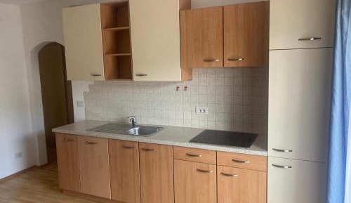 Superior One-Bedroom Apartment
