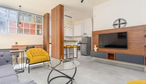 Two-Bedroom Apartment with City View