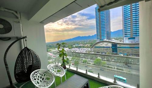 Two-Bedroom Apartment with City View