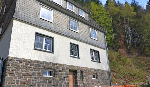 Six-Bedroom Holiday Home