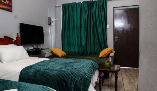 Classic Quadruple Room