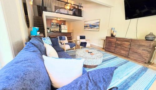 Two-Bedroom Apartment with Lake View
