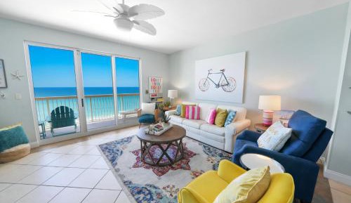 One-Bedroom Apartment with Balcony and Sea View