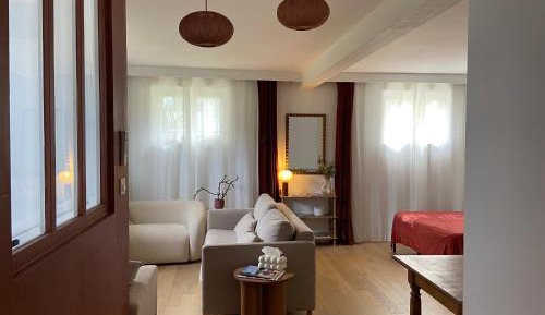Quadruple Room with Private Bathroom
