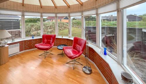 Three-Bedroom Holiday Home 