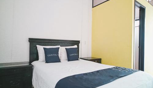 Standard Queen Room