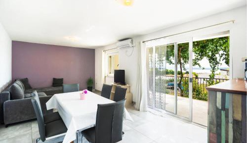 Four-Bedroom Holiday Home