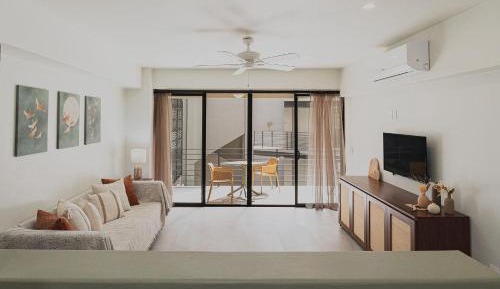 One-Bedroom Apartment with Balcony