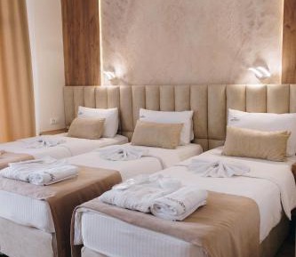 Triple Room with Terrace