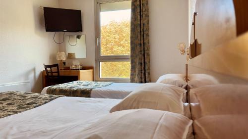 1 Double Bed 1 Single Bed