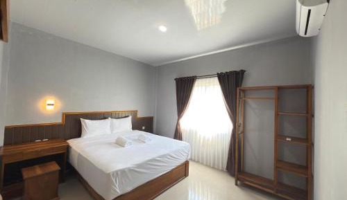 Double Room with Private Bathroom