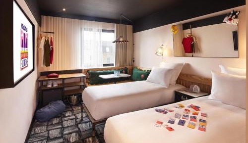 Medium Mama Twin Room