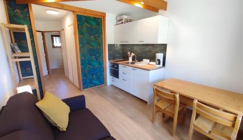 Superior One-Bedroom Apartment