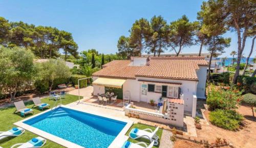 Three-Bedroom Superior Apartment