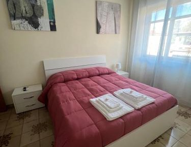 Standard Double Room with Shared Bathroom