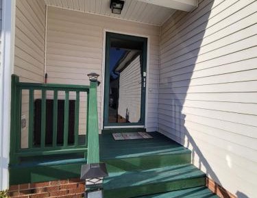 Three-Bedroom Vacation Home 