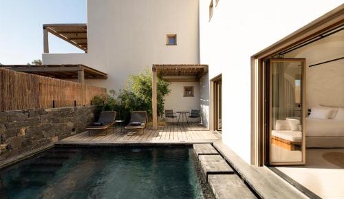 Junior Suite-Terrace-Plunge Pool