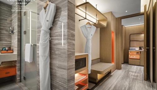 Premium King Room