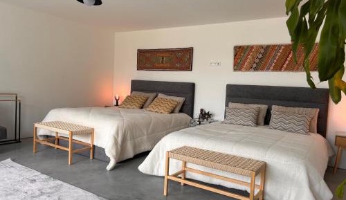 Quadruple Room with Private Bathroom