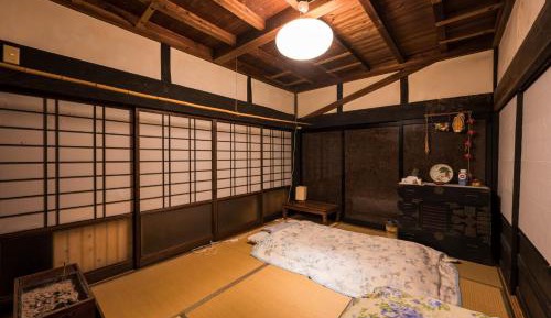 Mixed Dormitory Room