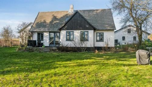 Three-Bedroom Vacation Home 