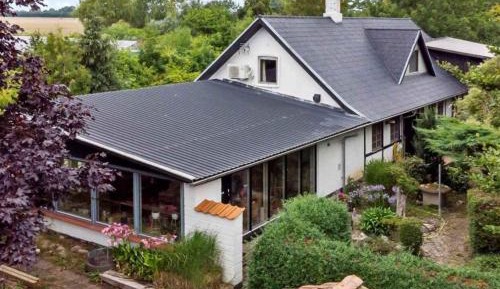 Three-Bedroom Vacation Home 