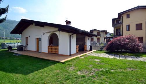 One-Bedroom House