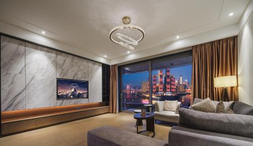 Three-Bedroom Apartment with View