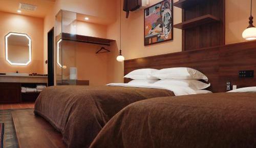 Superior Family Room