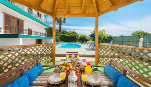 Three-Bedroom Villa with Pool