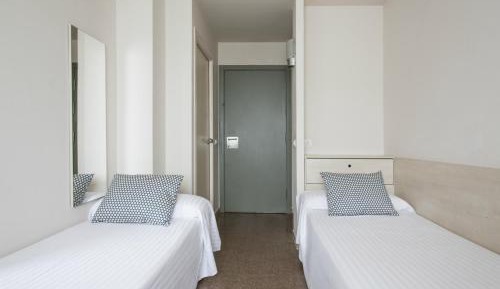 Basic Twin Room