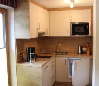 One-Bedroom Apartment with Balcony