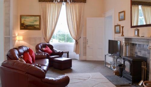 Two-Bedroom Holiday Home